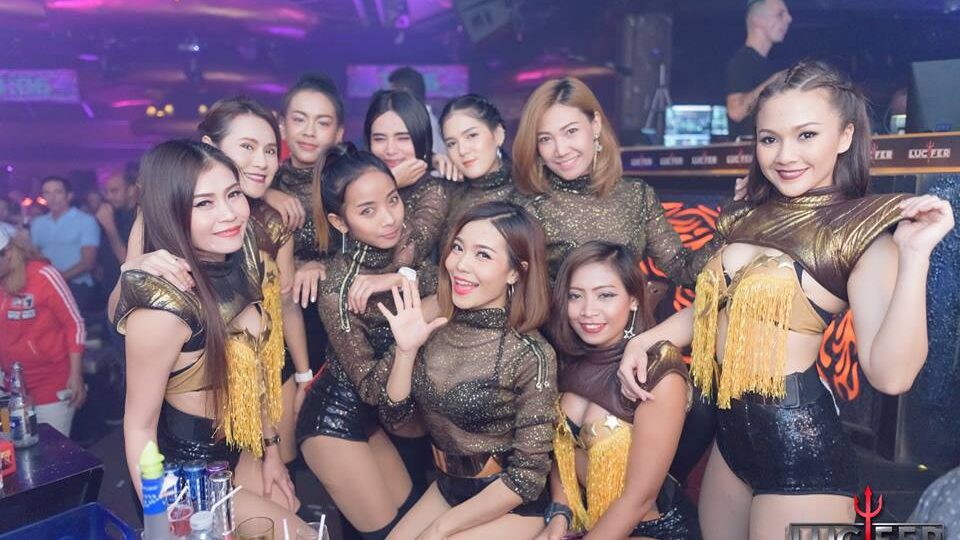 Girls online pattaya Pattaya Bar