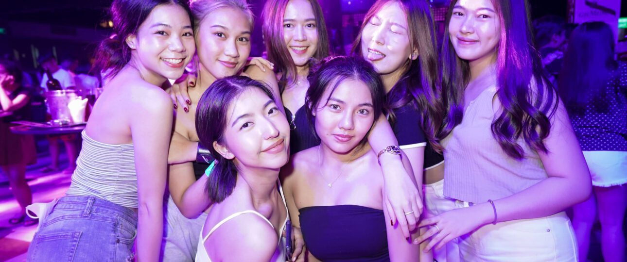 Bar guide thailand girl Thai Girlfriend